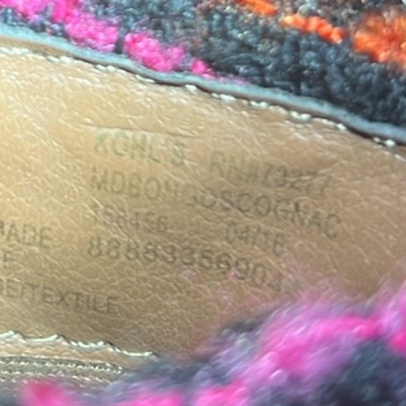 Mudd, Indian Style, Round Toe, Zip Up Back Ankle booties, Cognac, Size 7M - Picture 14 of 14